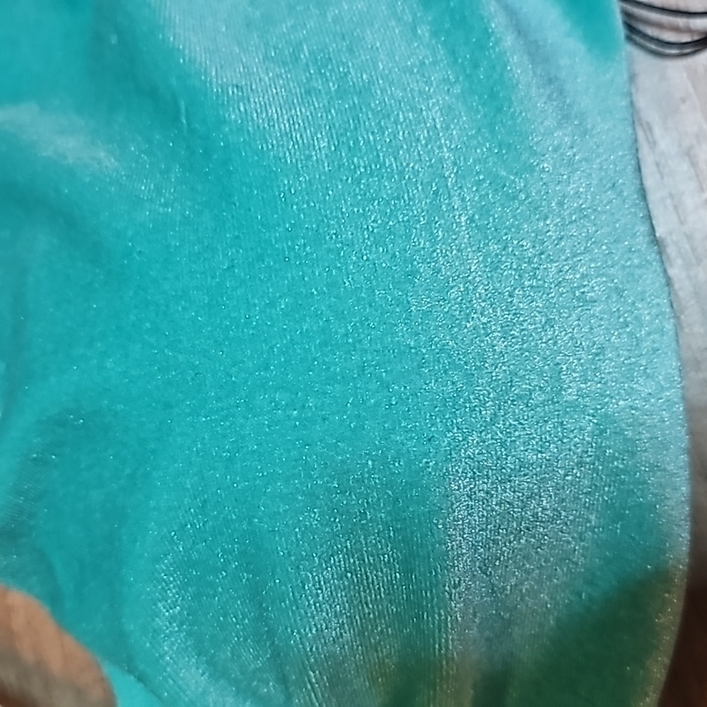 Bikini - Picture 9 of 9